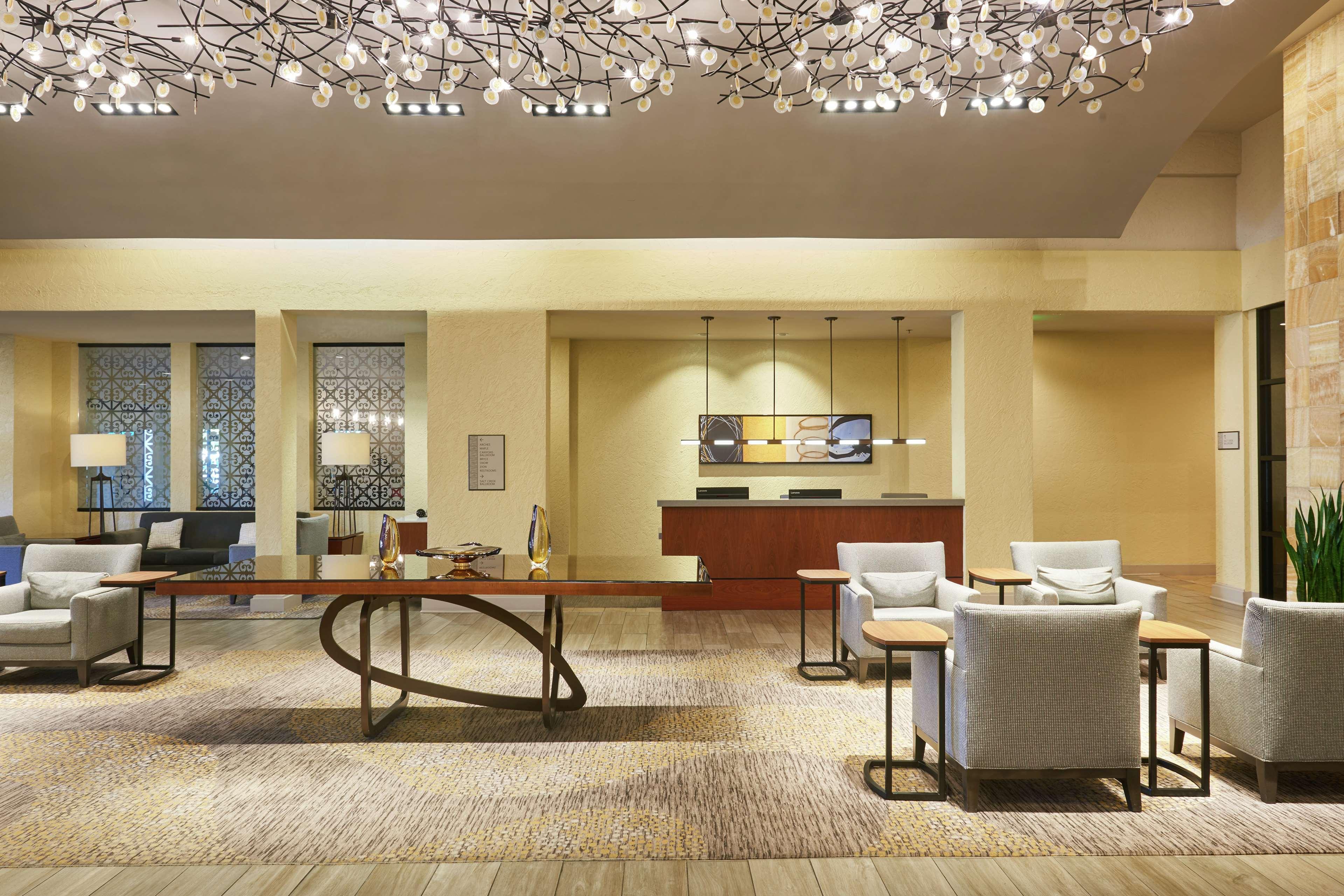 Doubletree By Hilton Hotel Salt Lake City Airport Exterior foto